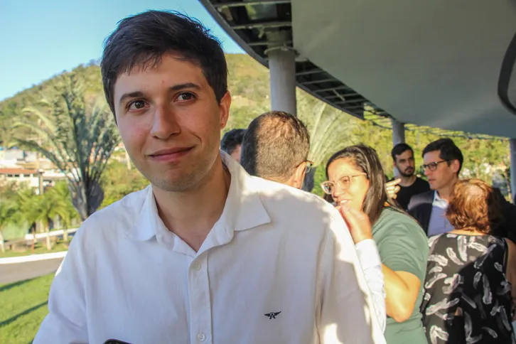 " As memórias que vão ficar são, principalmente, da união que ele fazia questão de promover, das tantas conexões que ele ajudou a criar. É isso que a gente como família leva de legado do meu pai para a cidade de Niterói"