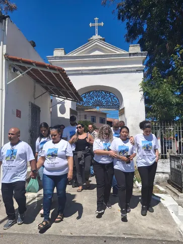 Amigos e familiares se reuniram em Maricá para o último adeus a Bruno Ventura