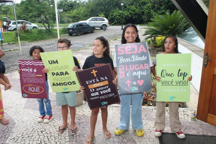 Cerca de 150 crianças cadastradas ganharam brinquedos durante a ação