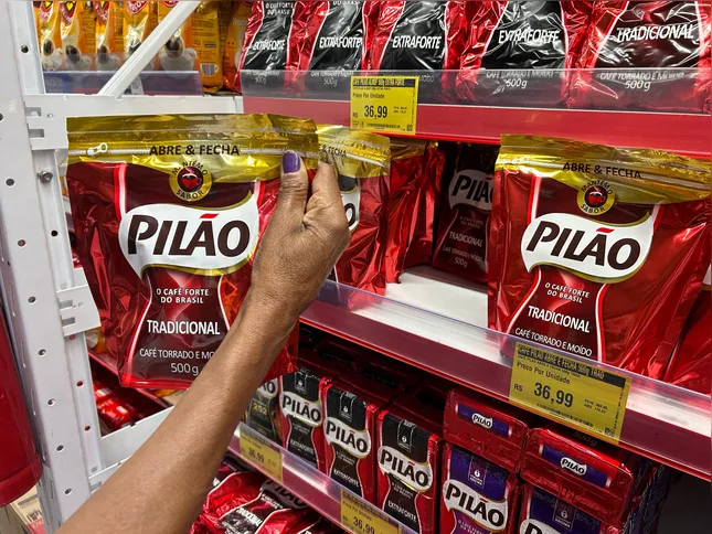 De acordo com a consumidora, a economia está sendo feita dentro de casa, com o menor consumo do produto, fazendo com que o mesmo renda ao máximo