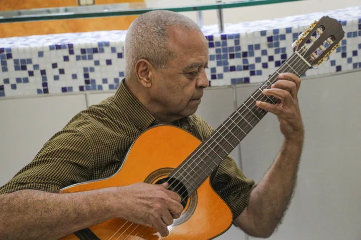 Artista trabalho com Jhonny Alf e Antônio Carlos e Jocafi, entre outros artistas
