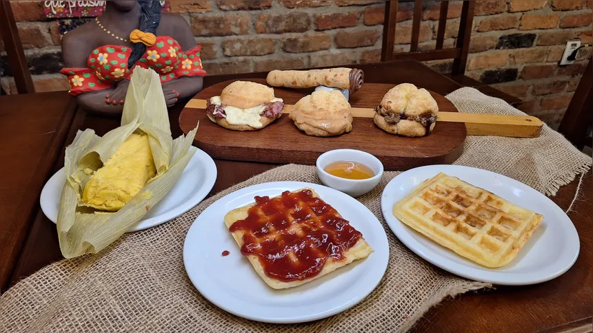 O Armazém Mineiro se autodenomina a primeira "pão de queijaria" de Niterói