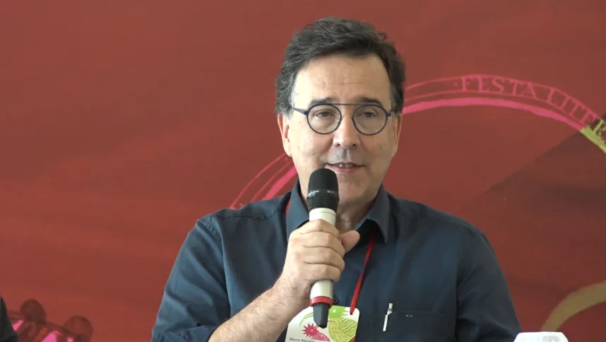 "É incrível esse DNA da Flip de colocar essa dimensão da literatura numa chave de prazer, de fruição", afirma Mauro