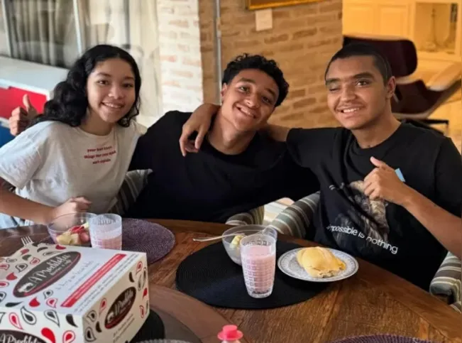 Pedro Severino com irmãos