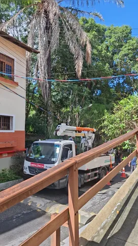 Uma equipe foi enviada ao local na manhã desta segunda-feira (12)