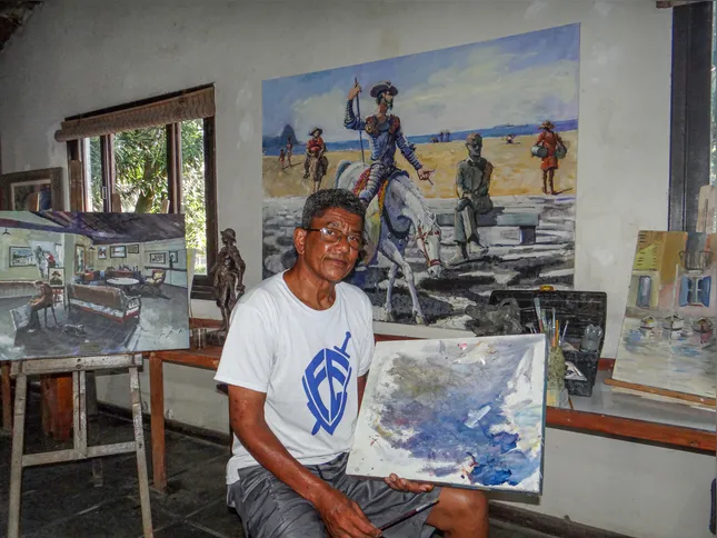 "Mesmo com o trabalho, nunca deixei de pintar", conta Aynê