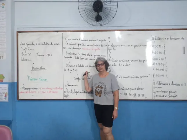 Professora Lucia relembra momentos marcantes e emocionantes vividos ao longo de sua trajetória como educadora