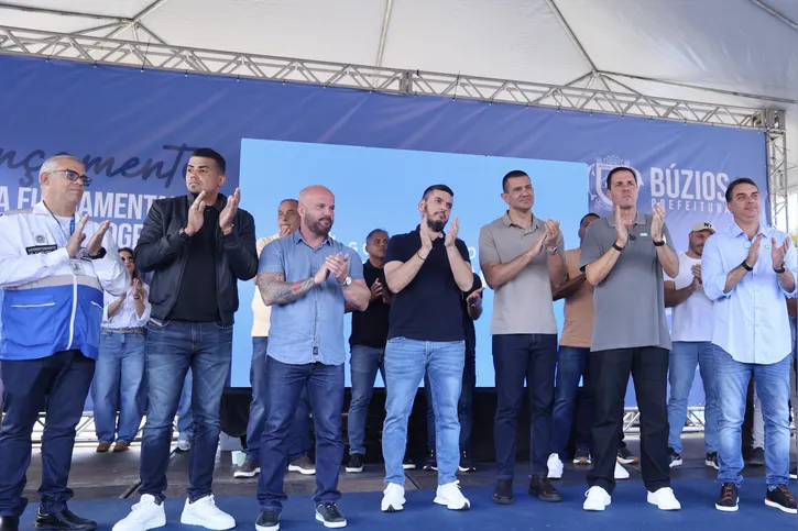 Rodrigo também participou do lançamento da pedra fundamental da base do programa Segurança Presente, em Búzios