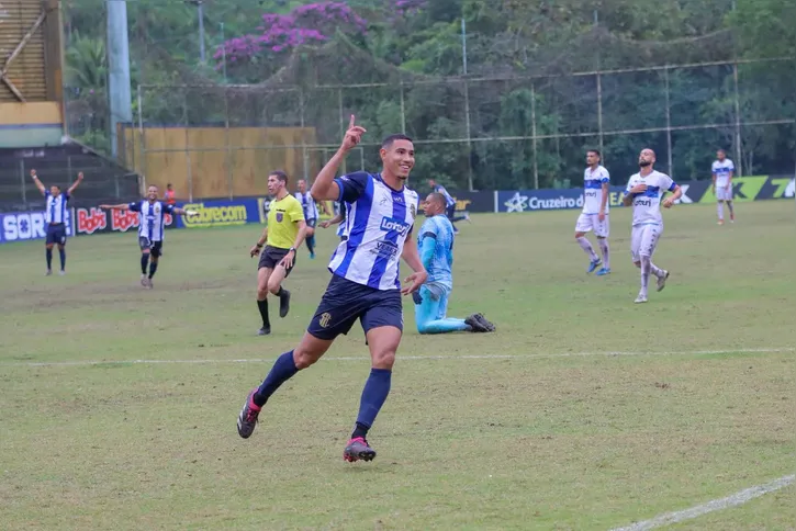 O centroavante "Di María" é o artilheiro do clube na competição.