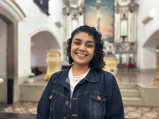 Ana Cláudia, assessora de imprensa da Igreja Matriz
