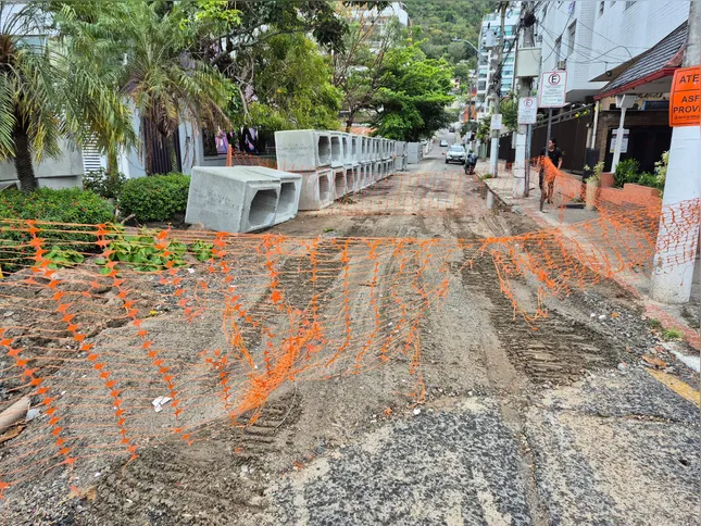 Obras geraram bloqueios e transtornos