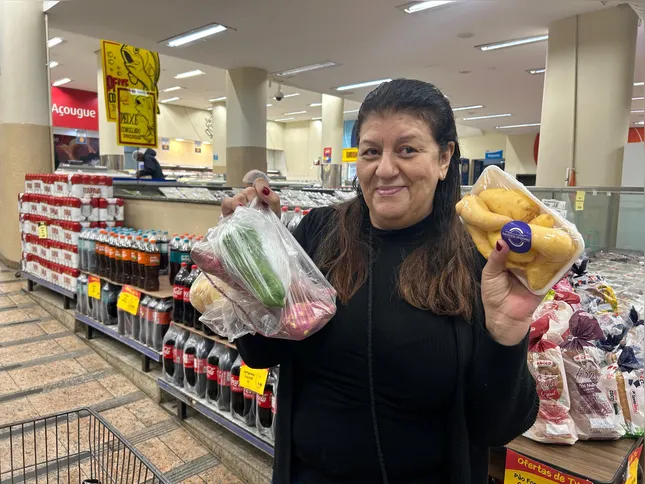 A advogada Tânia Barreto opta por temperos naturais na hora de cozinhar e sente no bolso a alta dos preços