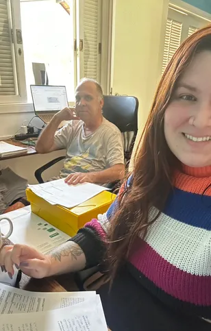 Camilla e João Luiz uniram experiência e inovação para tocar juntos a corretora da família, símbolo de parceria e confiança entre pai e filha
