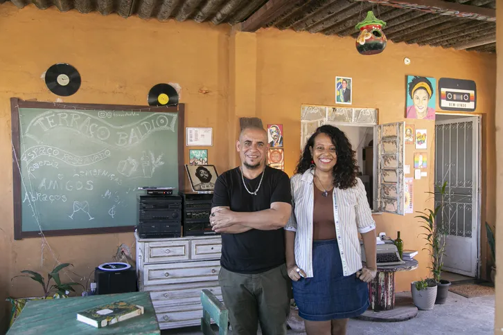 A.J. Tolissano e Elis Barroso