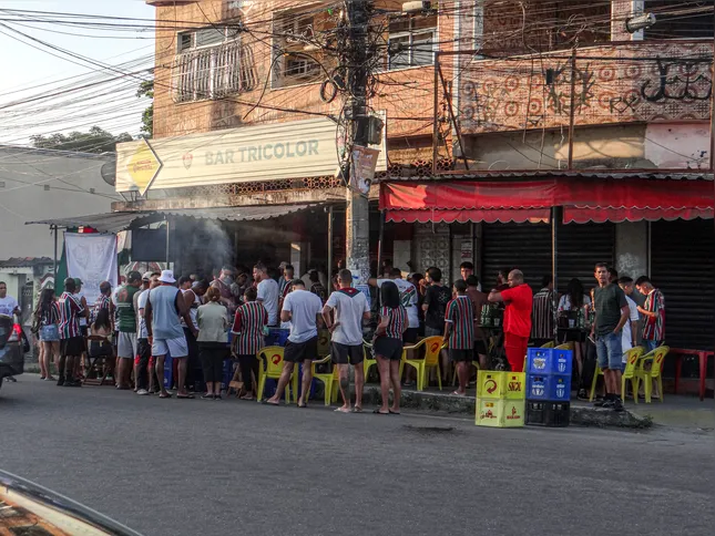 Bar Tricolor, em Trindade, SG