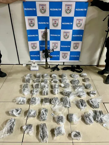Os criminosos e todo material apreendido foram encaminhados à 78ª DP (Fonseca)