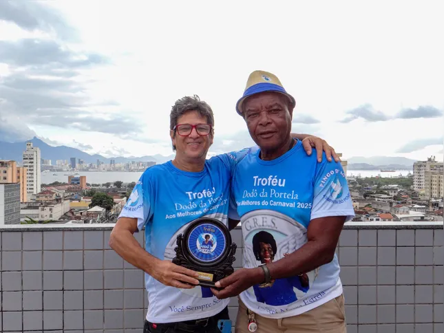 O jornalista Sérgio Soares e Hugo, presidente da Pingo D'agua, responsável pelo Prêmio Dodô da Portela, organizado em parceria com a Secretaria Estadual de Cultura do Rio de Janeiro
