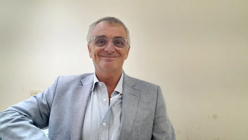Dr. José Pedro Sarmento de Rebocho Lopes é professor na Universidade do Porto