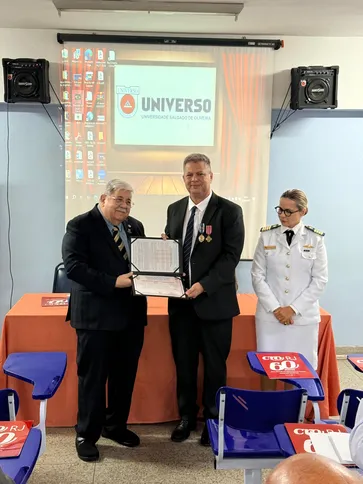 Fábio Tavares, diretor do campus, foi um dos homenageados