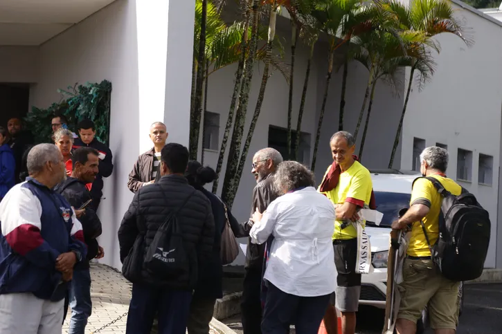 O início da cerimônia, que foi aberta ao público das 10h às 12h, no Cemitério e Crematório Parque da Colina