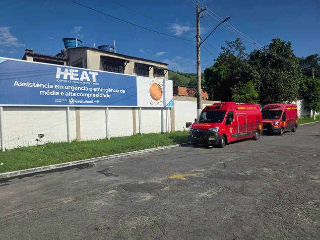 A vítimas foram socorridas pelo Corpo de Bombeiros e levadas ao Heat