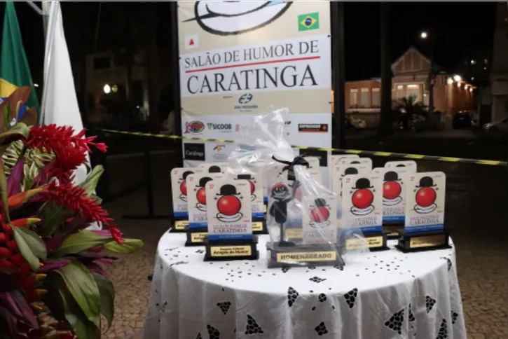 Participram do evento nada menos do que 456 artistas de mais de 59 países