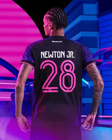 Costas da camisa com detalhe do número