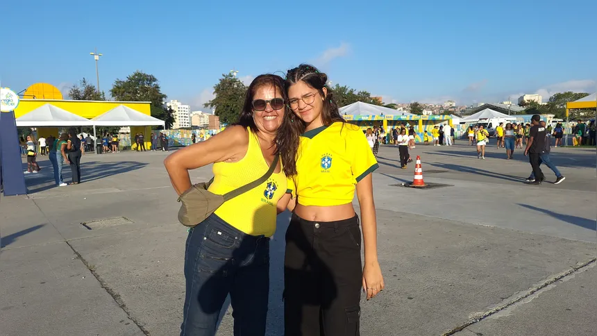 Imagem ilustrativa da imagem Brasil vence o Japão de virada e faz a festa da torcida em Niterói