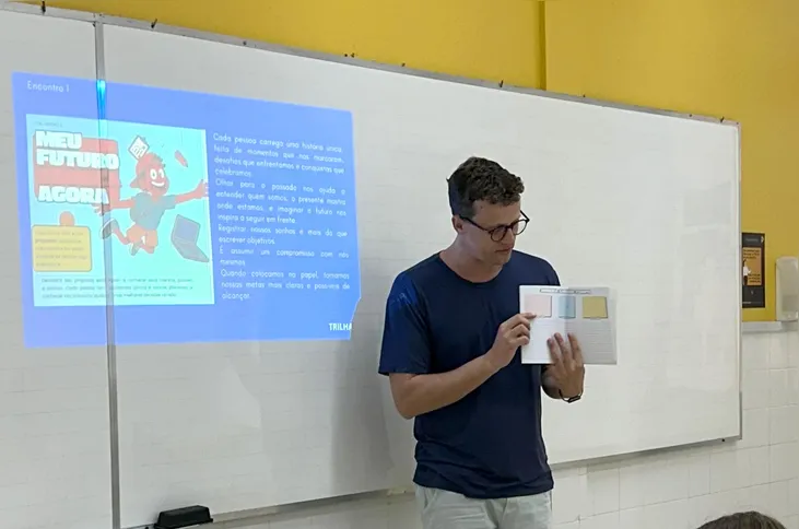 Imagem ilustrativa da imagem Brasileiro selecionado pela ONU entre mais de 8 mil projetos leva educação empreendedora a escolas públicas do Rio