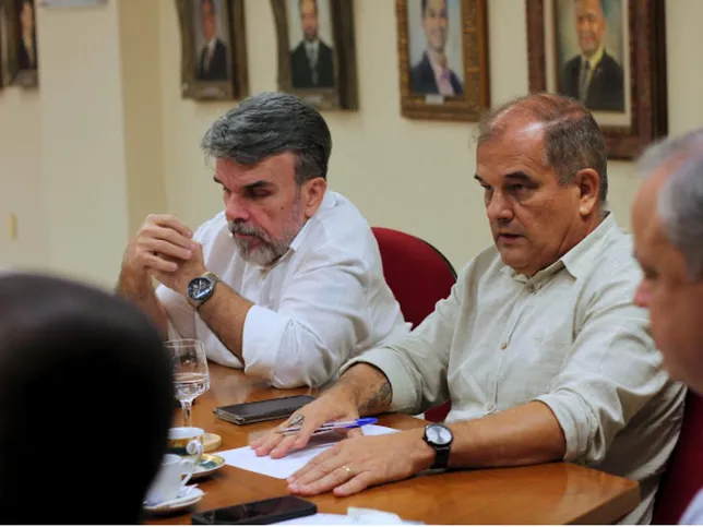 O presidente da CDL Niterói, Luiz Vieira, abriu a reunião destacando os sucessivos ataques ao comércio