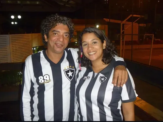 Arthur Maia e a filha Júlia: Paixão imensa pelo Botafogo, que será retratada no desfile