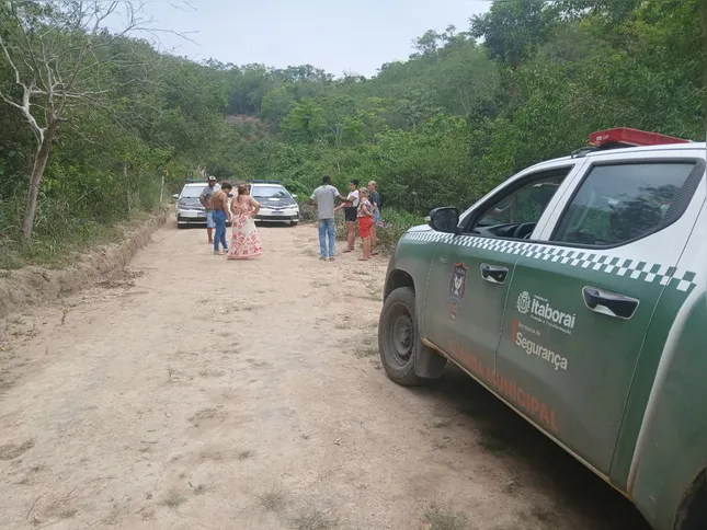 Todo o local permanece isolado e equipes seguem dando apoio às famílias e às investigações