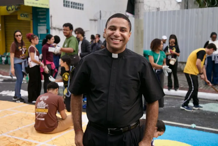 O diácono transitório da Igreja Matriz e da Paróquia São José, Guilherme Ferreira Tavares, de 29 anos