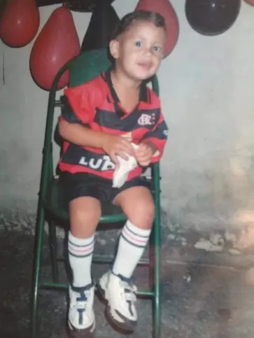 Segundo ele, sua família em São Gonçalo é torcedora do Flamengo, o que tornou o confronto ainda mais especial