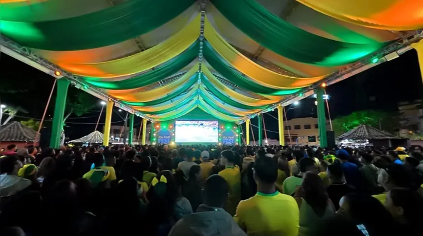 A proposta é reunir torcedores em um ambiente preparado, com estrutura de telão, música e clima de Copa
