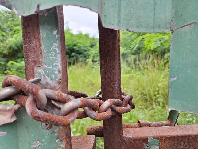 No entanto, a realidade atual é de abandono