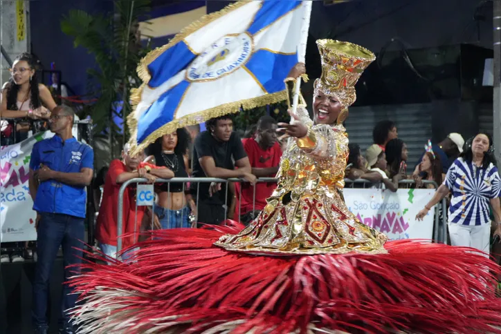 Unidos de Guaxindiba foi desfilante no segunndo dia
