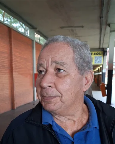 O aposentado Valdir Maciel, de 79 anos