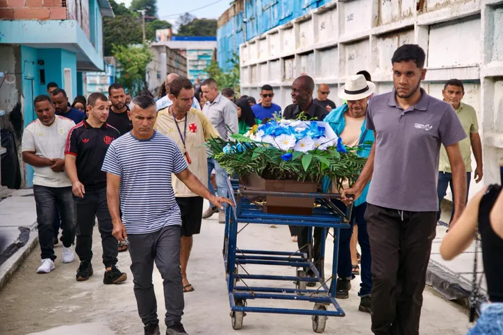 Cerca de 150 pessoas estiveram no velório de Marcelo