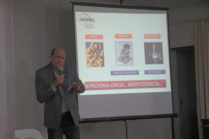 Elson Teixeira