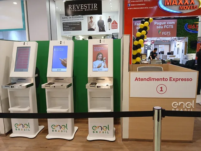 Instalada no Pátio Alcântara, a loja conta ainda conta com um lounge de totens e tablets