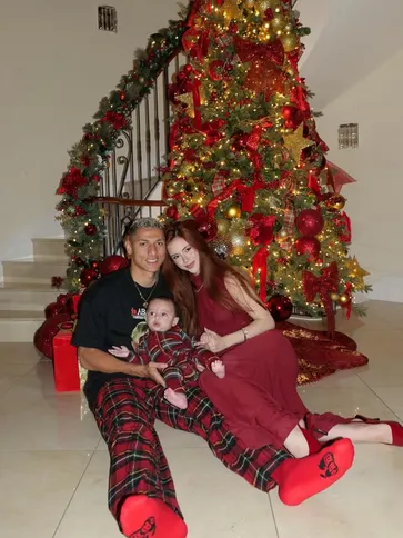 Richarlison e Amanda passaram o Natal junto com o filho Richarlison Jr.