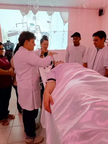 Feira de Ciências de escola destaca trabalho de captação de órgãos do Hospital Roberto Chabo, em Araruama