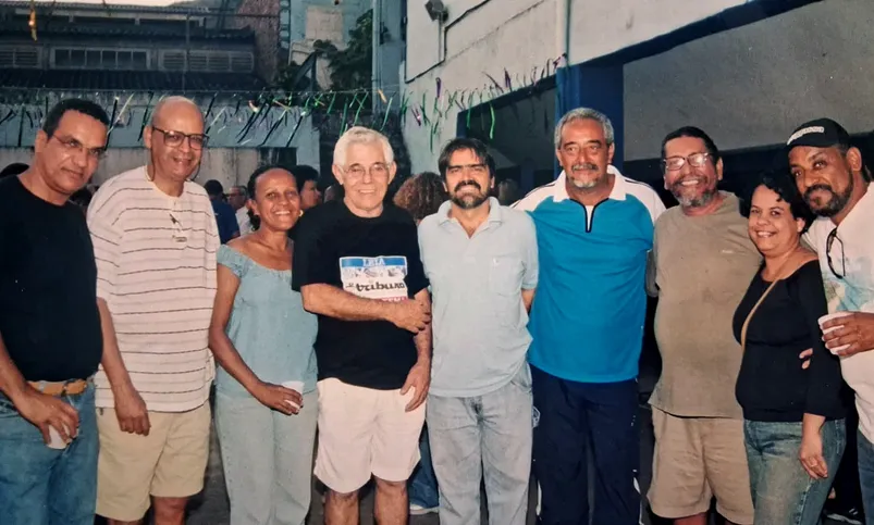 Parentes de homenageados enviaram fotos antigas. Nesse registro, estão Jourdan Amora, (de bermuda branca) Mário Dias (com camisa azul)  e Devaldo Quintino (de camisa marrom)