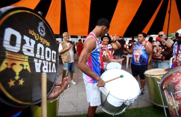 Bateria da escola de samba Cacique da são José acompanhou segmentos do Filhos da Pauta