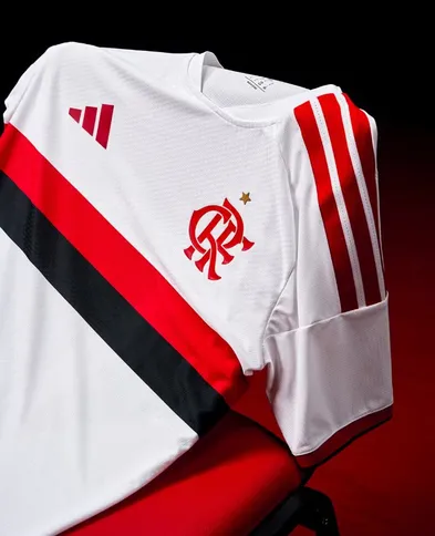 Nova camisa branca do Flamengo para 2026