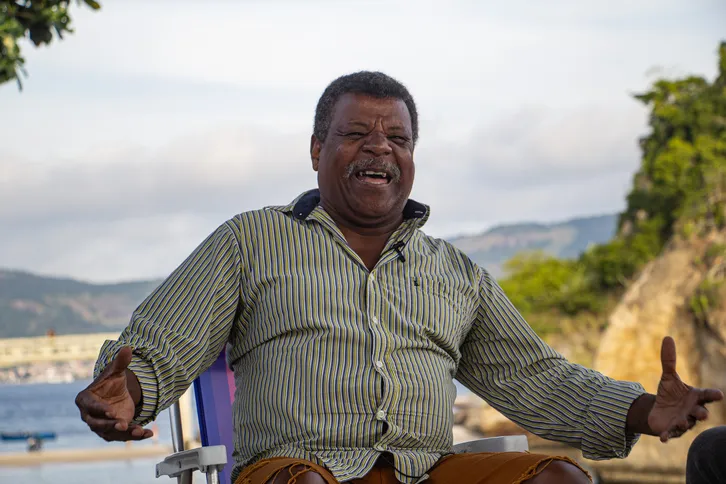 Imagem ilustrativa da imagem Conheça o jogador de São Gonçalo, ídolo de Curaçao, estreante na Copa do Mundo
