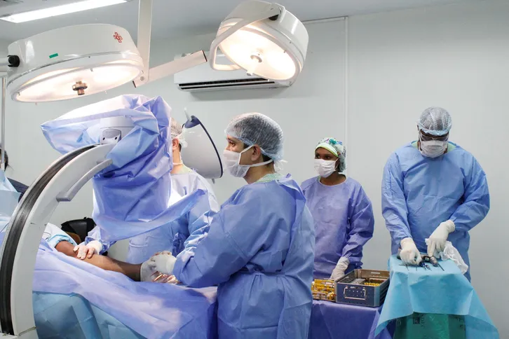 Imagem ilustrativa da imagem Governo do Estado articula ações para acelerar consultas e cirurgias no Rio