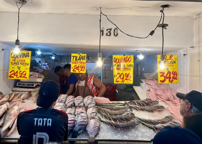 Filés, peixes e movimento intenso