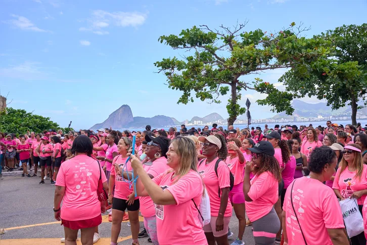 Imagem ilustrativa da imagem Niterói recebe 3ª Caminhada da Mulher para promover conscientização e saúde preventiva